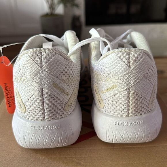 Reebok women's Flexagon Force 2.0 Cross Trainer white size 7.5 NEW in box - Picture 5 of 9